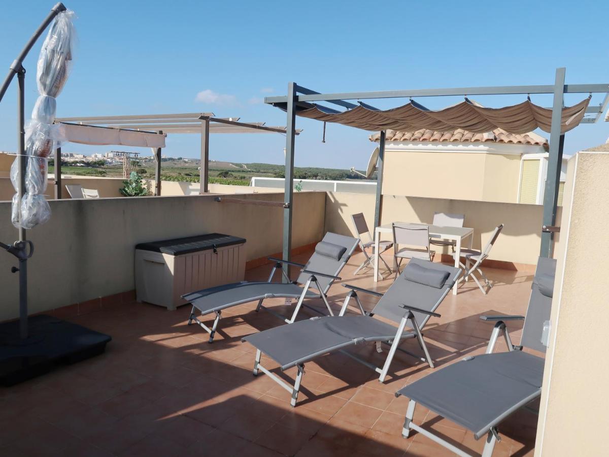 Emilia De La Playa Lägenhet La Mata  Exteriör bild