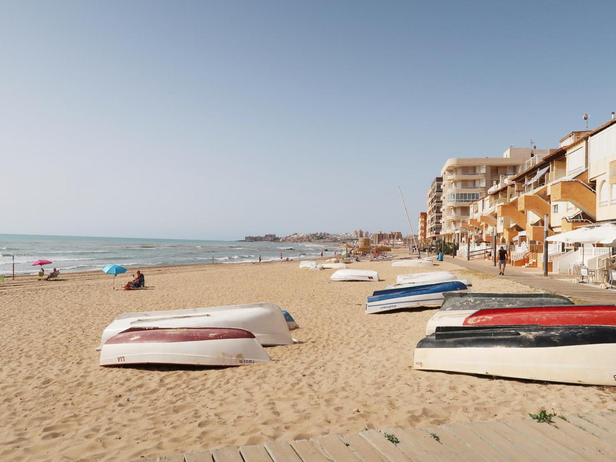 Emilia De La Playa Lägenhet La Mata  Exteriör bild